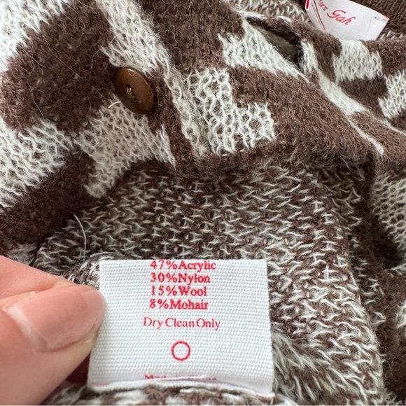 Lisa Says Gah Leti Button Up Sweater - Picture 8 of 8